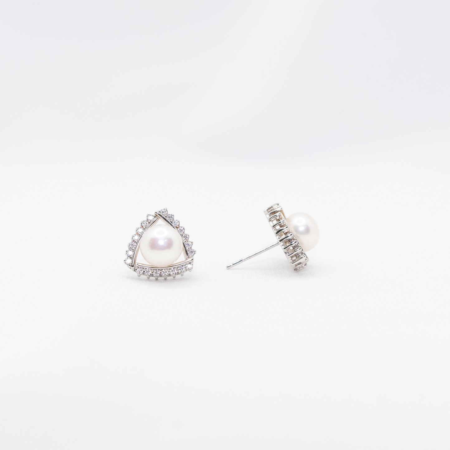 "Axela" Premium Freshwater Pearl 8mm-8.5mm Earring