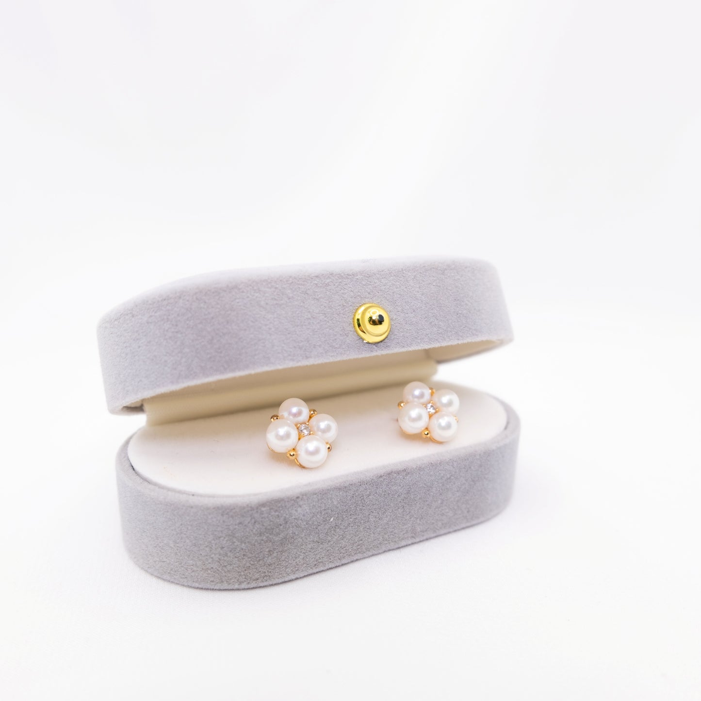 "4 You" Sea Pearl 5mm-5.5mm Earring