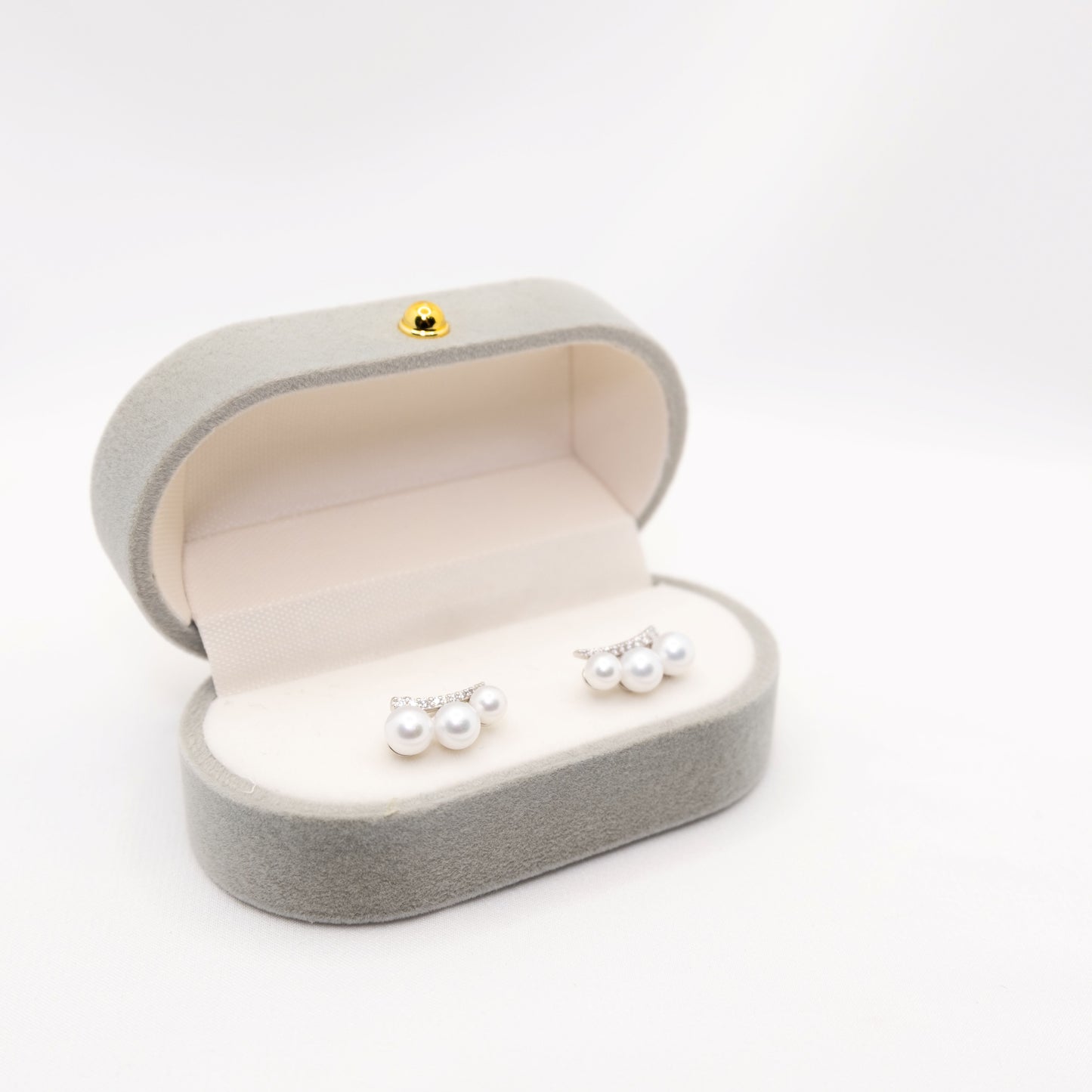 "Musical" 5mm-5.5mm 6A Premium Freshwater Pearl Earring