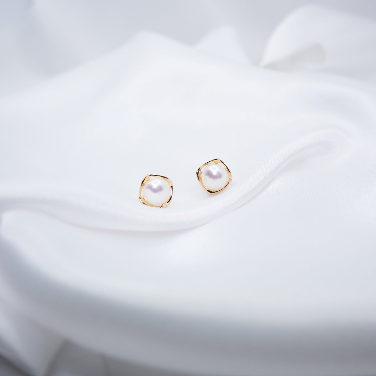 "Pearl Toast" Freshwater Pearl Earring