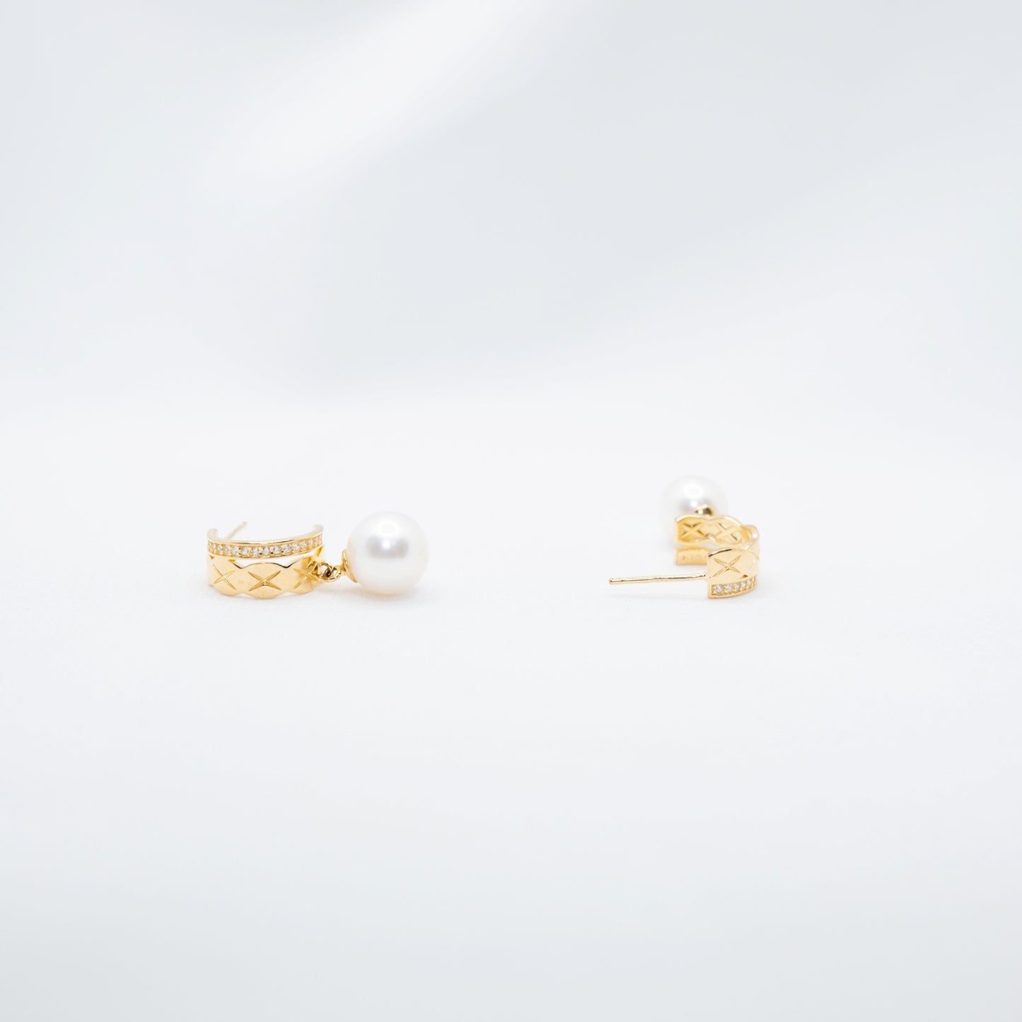 "Aurion" Premium Freshwater Pearl 8mm-8.5mm Earring