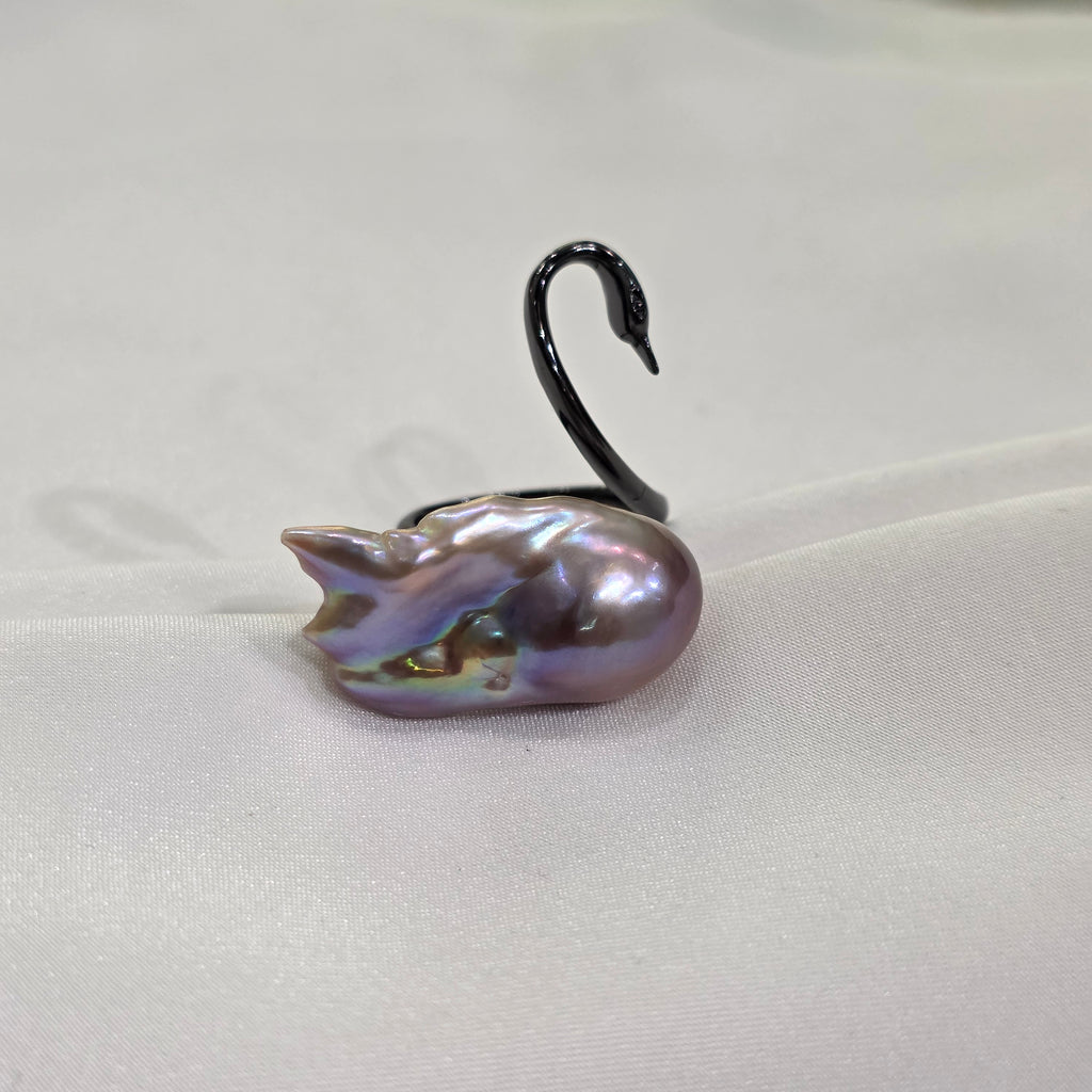 "Black Swan" 14.5-15mm Premium Baroque Pearl Ring