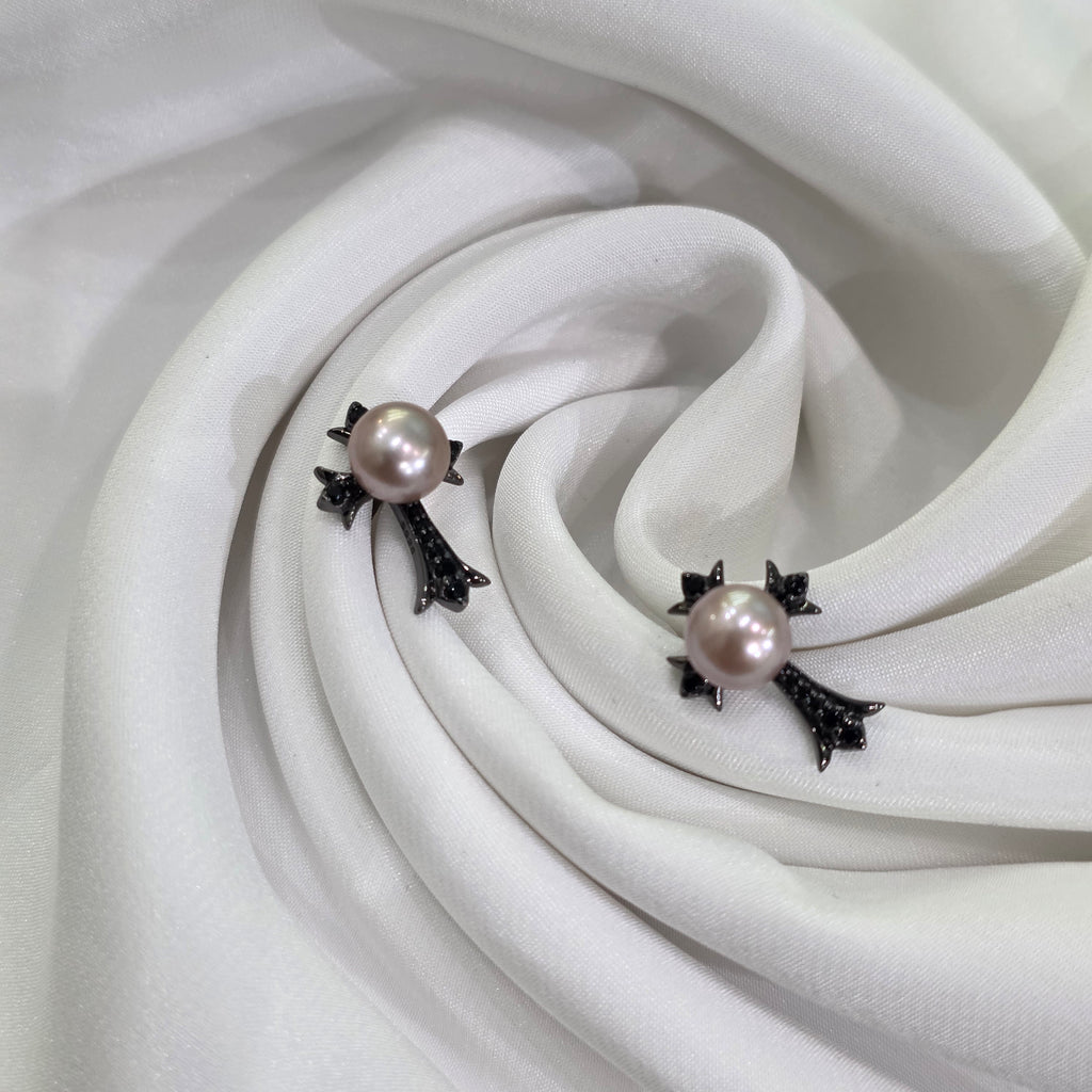 "CR7" 7.5-8mm Premium Freshwater Pearl Earrings