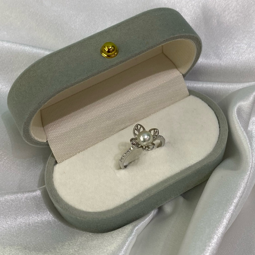 “Beginning” 5.5-6mm Premium Sea Pearl Rings