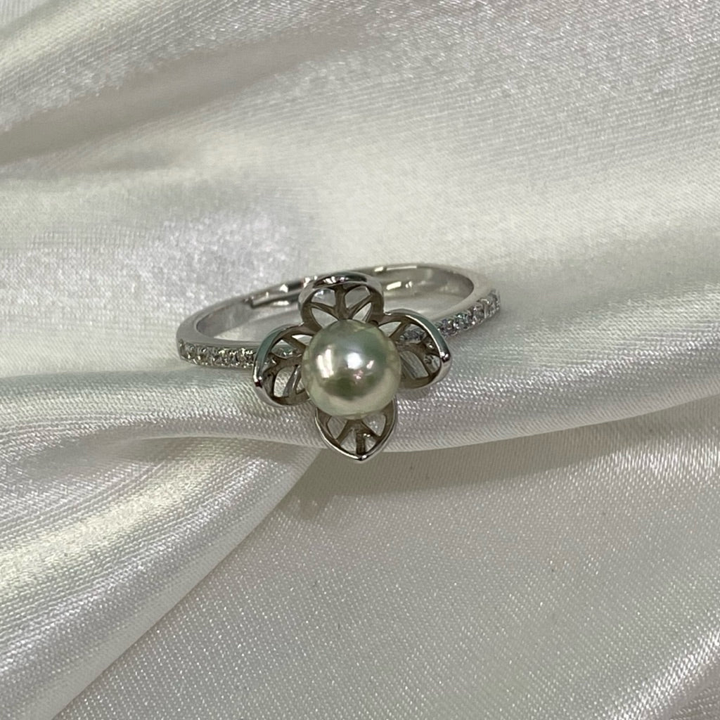 “Beginning” 5.5-6mm Premium Sea Pearl Rings