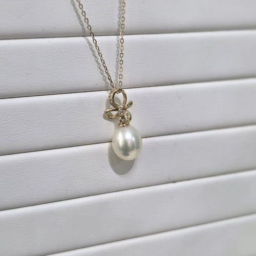 "Butterfly" Premium Freshwater Pearl  9.5mm - 10mm Necklace