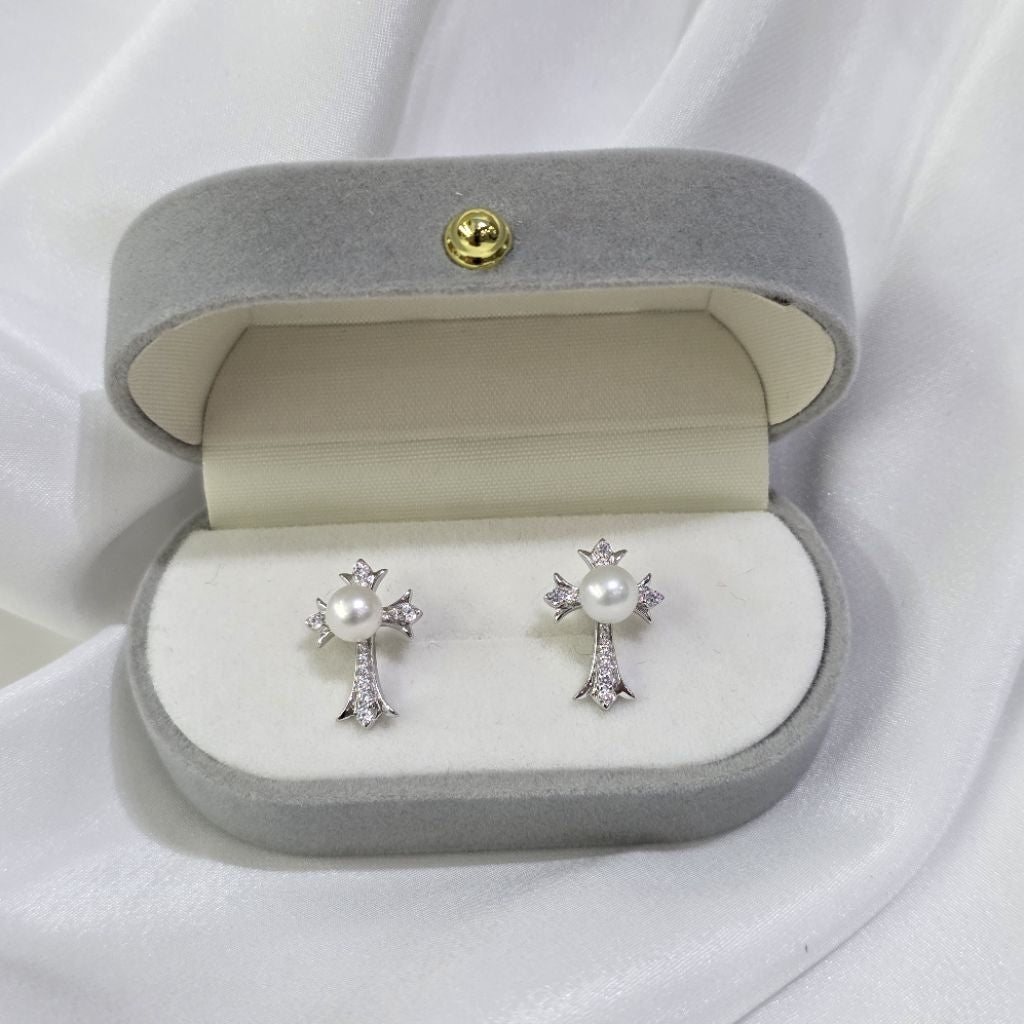 "Crucifixion" 5-6mm Natural Pearl Earrings