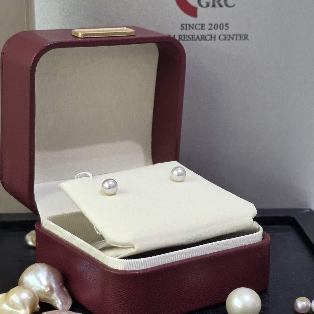 "AU750 Akoya Madama" 6mm Premium Sea Sphere Pearl Earrings