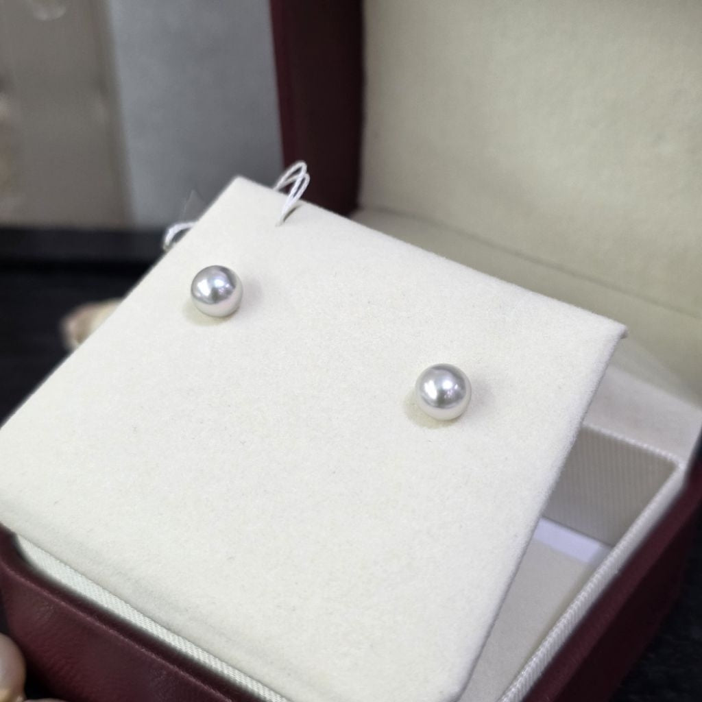 "AU750 Akoya Madama" 6mm Premium Sea Sphere Pearl Earrings