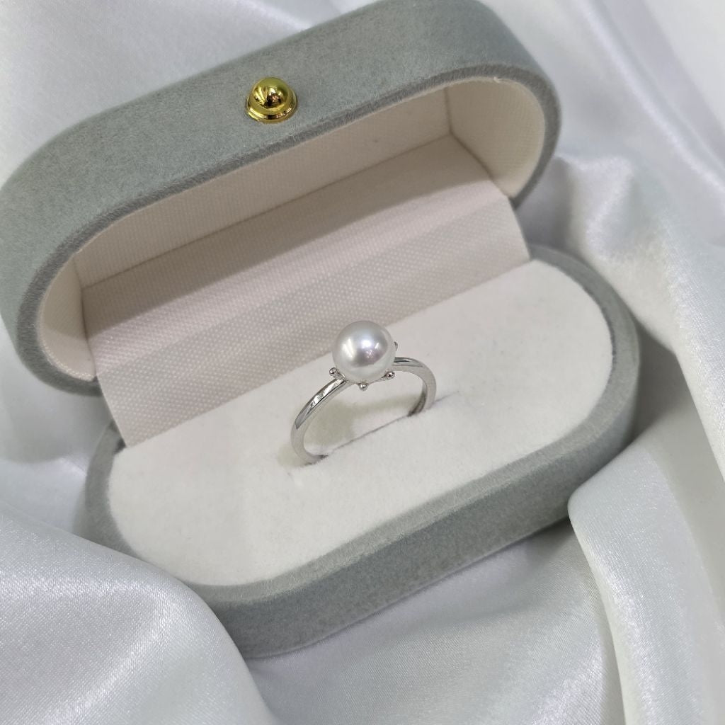 "Devoted" 7.5-8mm Premium Freshwater Pearl Rings