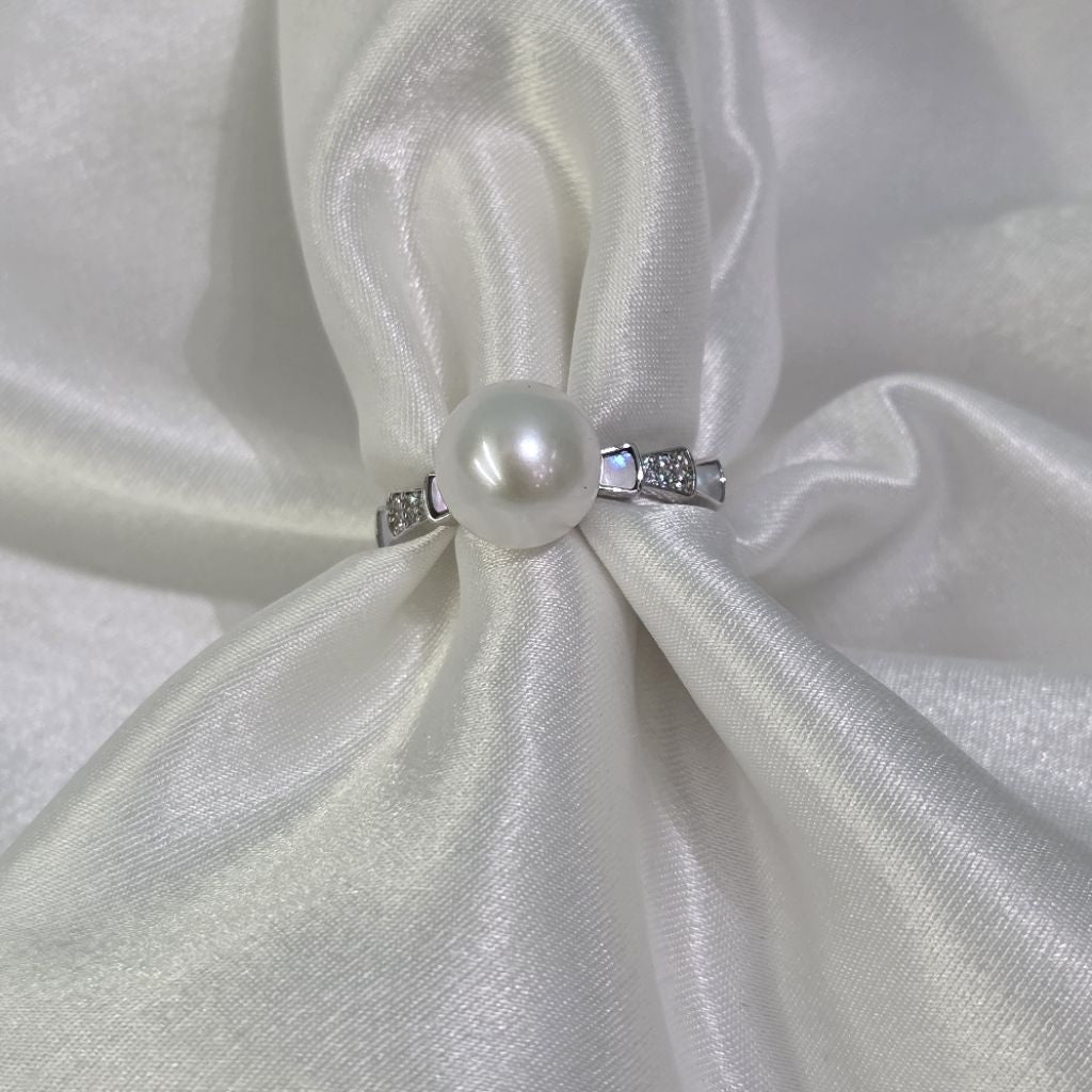 "Equalizer" 9mm-9.5mm Premium Freshwater Pearl Rings