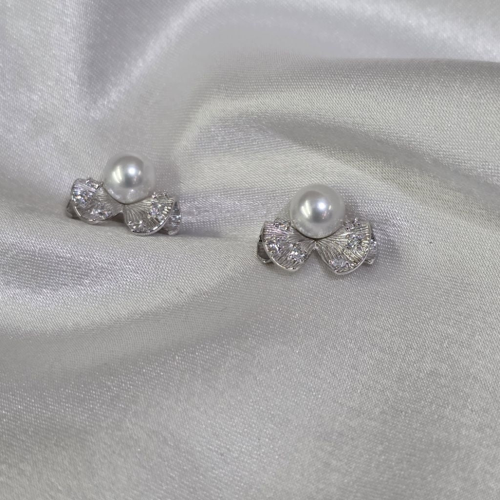 "Graduation"  5.5-6mm Premium Freshwater Pearl Earrings