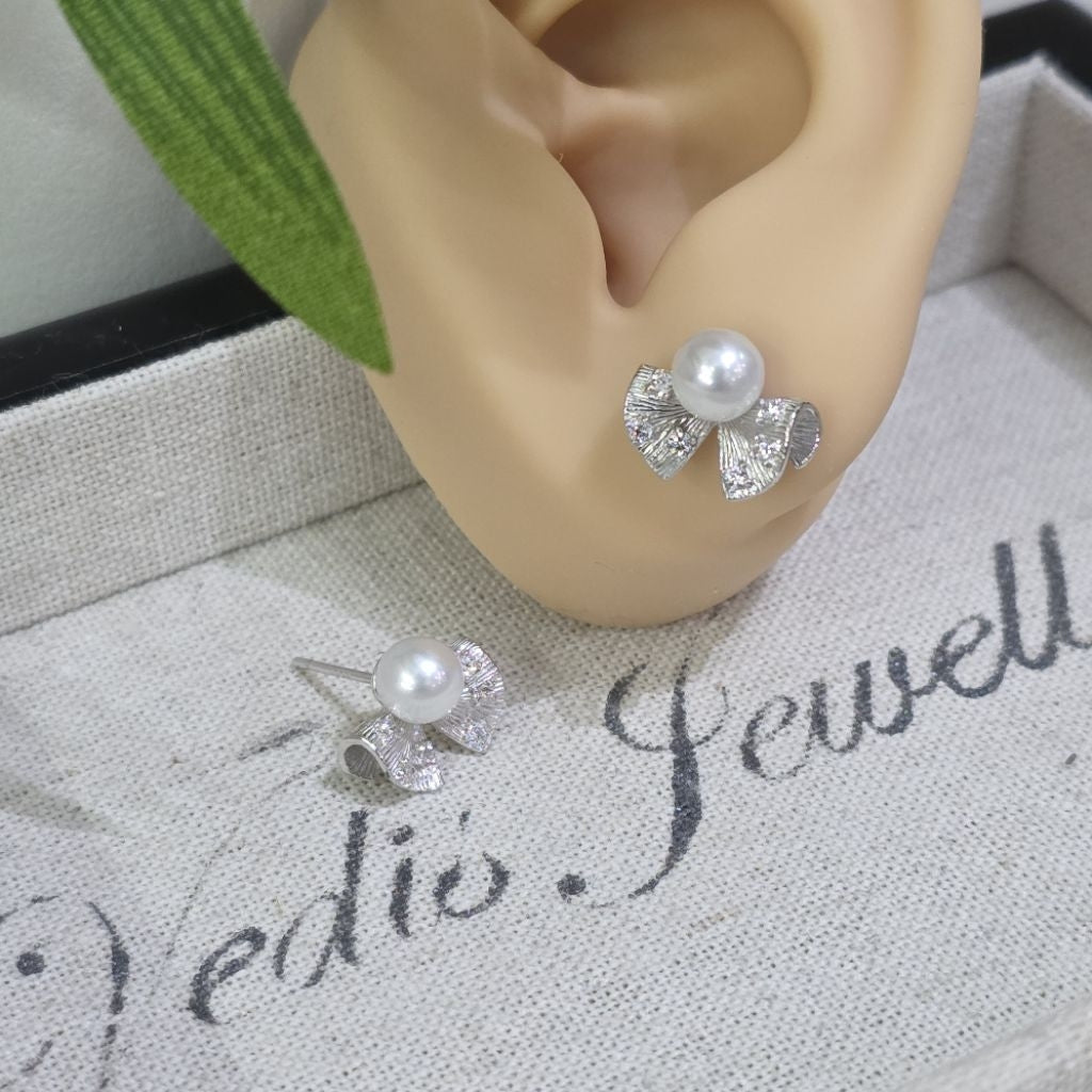 "Graduation"  5.5-6mm Premium Freshwater Pearl Earrings