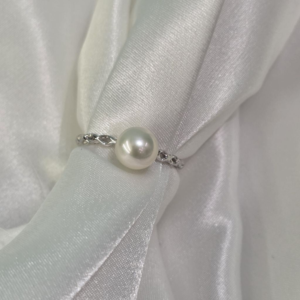 "Indulgence" 7.5-8mm Premium Freshwater Pearl Rings