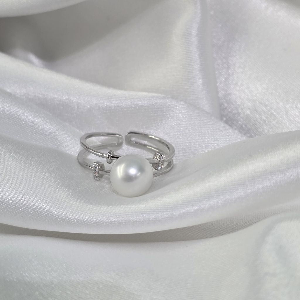"Interlock" 7.5-8mm Premium Freshwater Pearl Rings