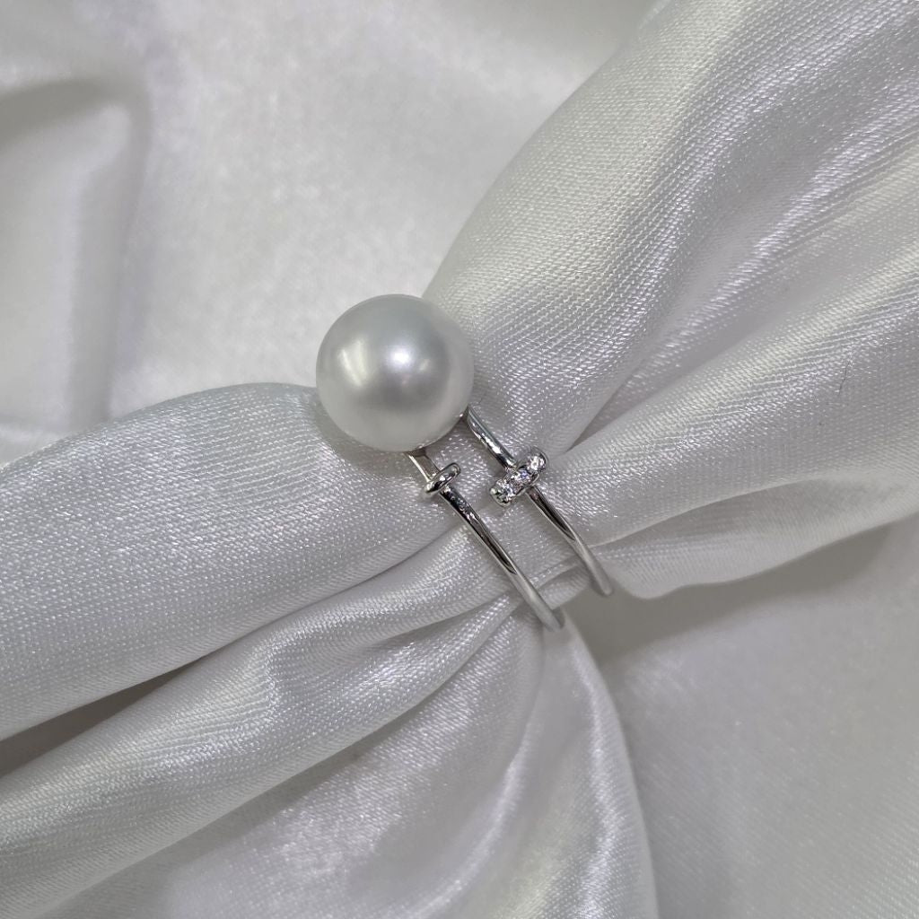 "Interlock" 7.5-8mm Premium Freshwater Pearl Rings