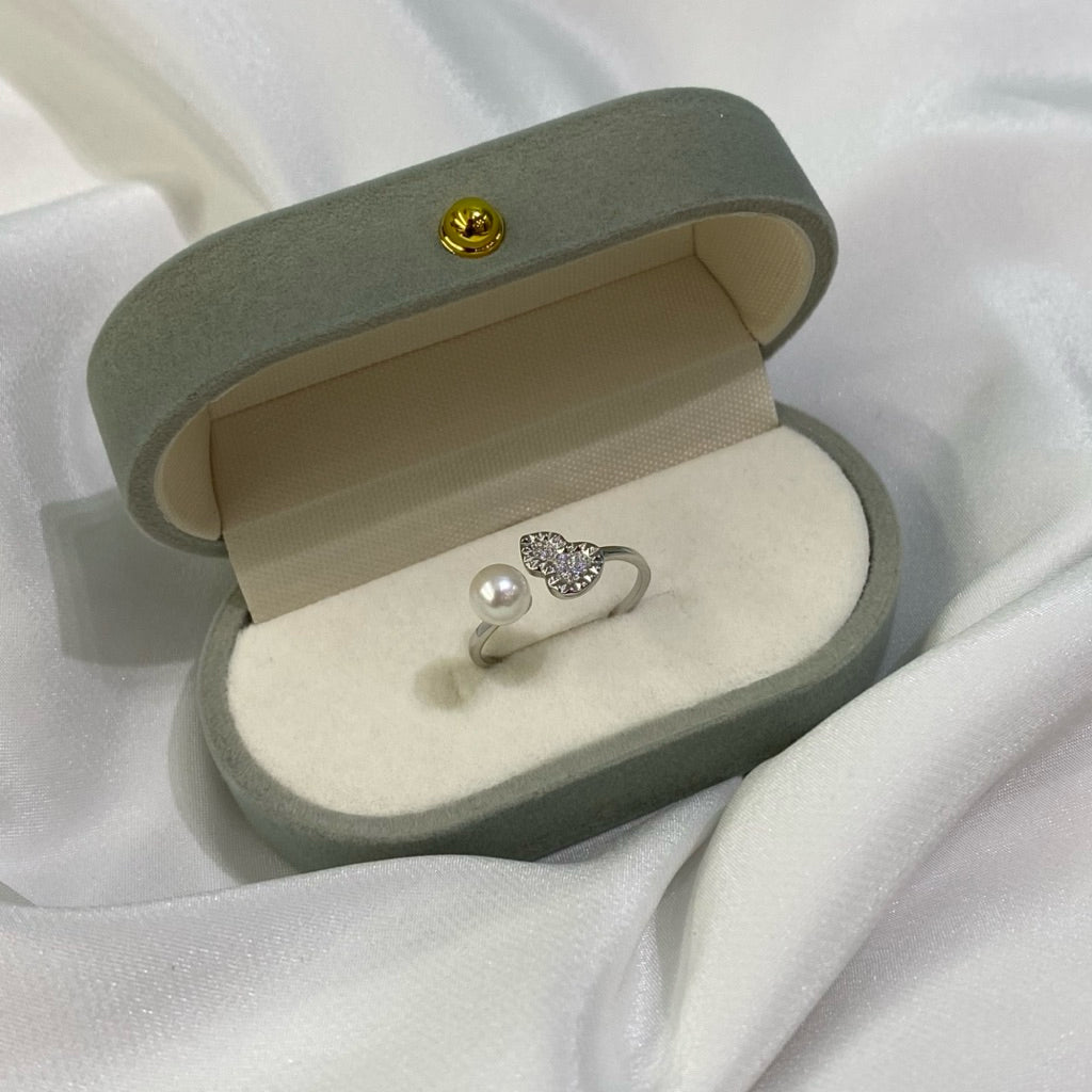 "Magic Gourd" 5.5-6mm Premium Sea Pearl Rings