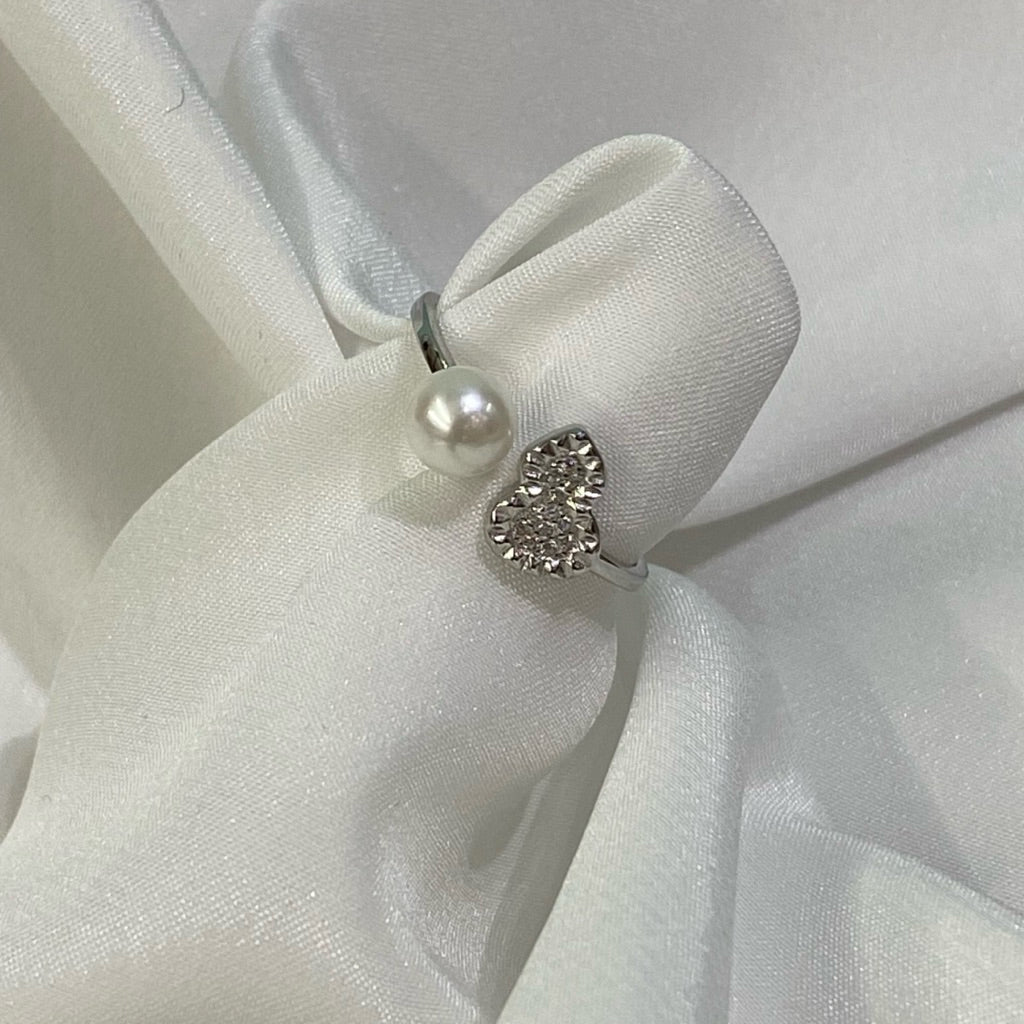 "Magic Gourd" 5.5-6mm Premium Sea Pearl Rings