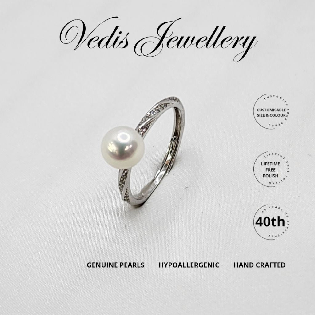 "Moon Dust" Freshwater Pearl 6.5mm-7mm Ring