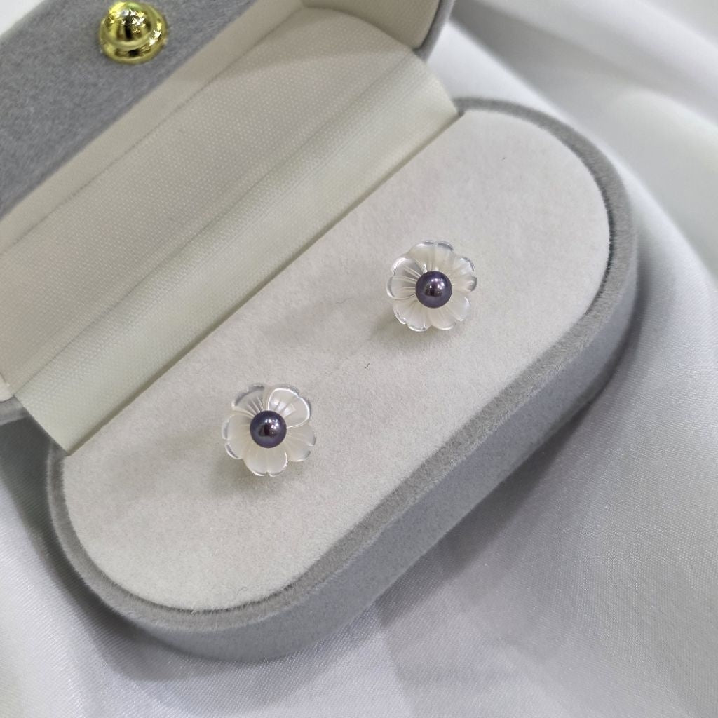 "Pollen" 3-3.5mm Premium Freshwater Dark Pearl Earrings