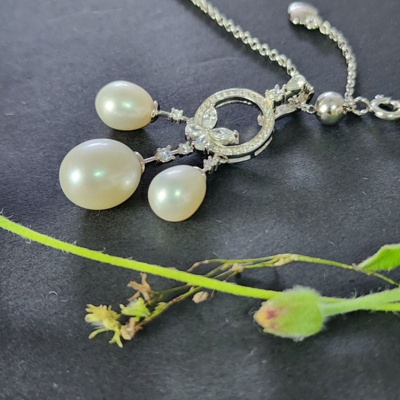 "Sweat Shirt" 毛衣链吊坠 Freshwater Pearl  7mm - 9.5mm Necklace