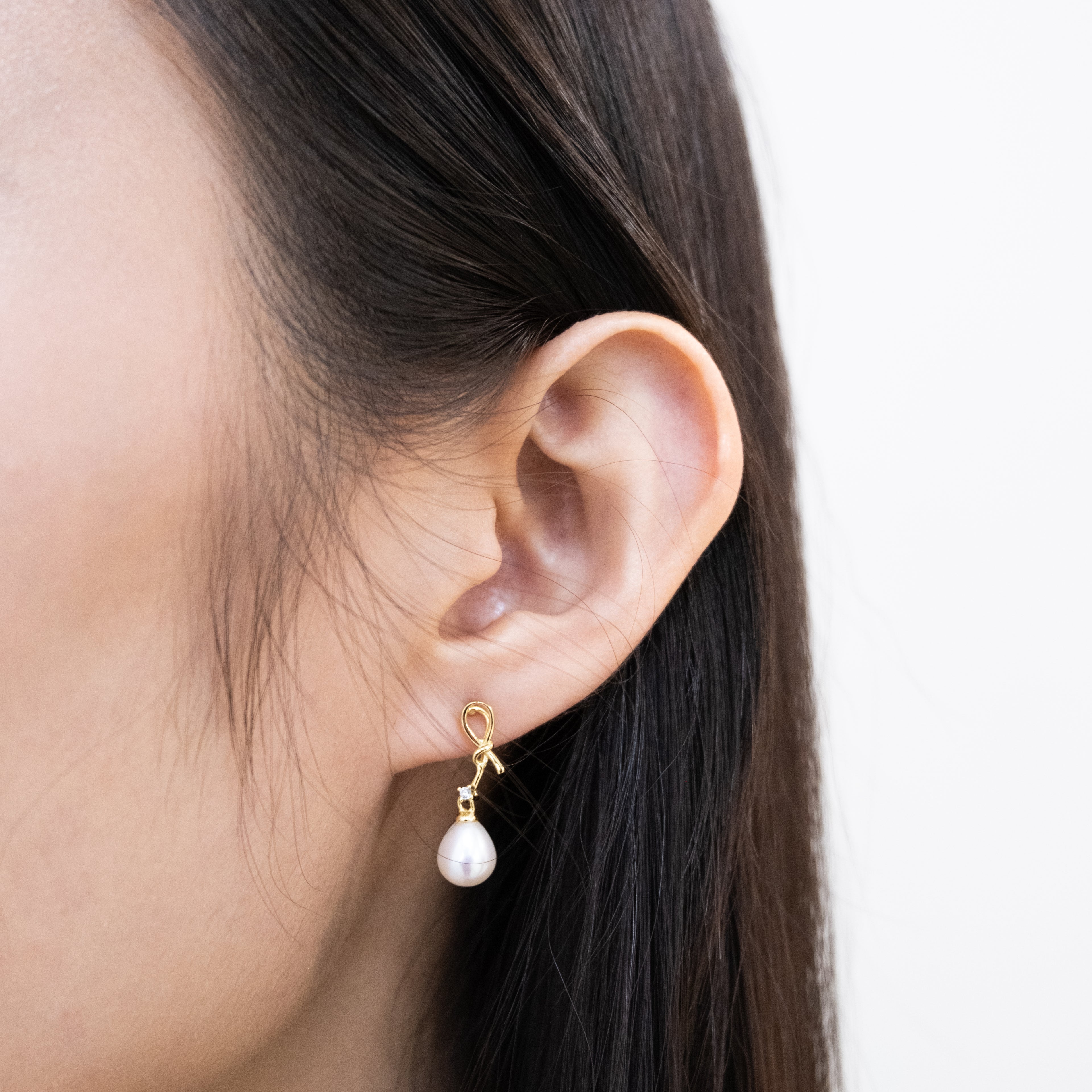 "Lace Knot" Premium Freshwater Pearl 7mm-7.5mm Earring