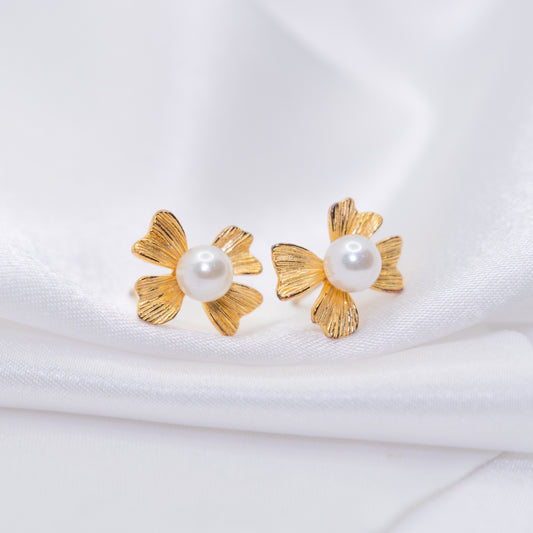 "Floret" Sea Pearl 5mm-5.5mm Earring