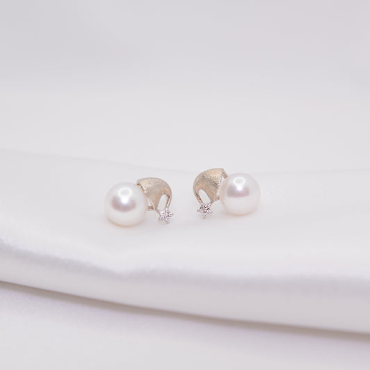 "Florentia" Premium Freshwater Pearl 8mm-8.5mm Earring