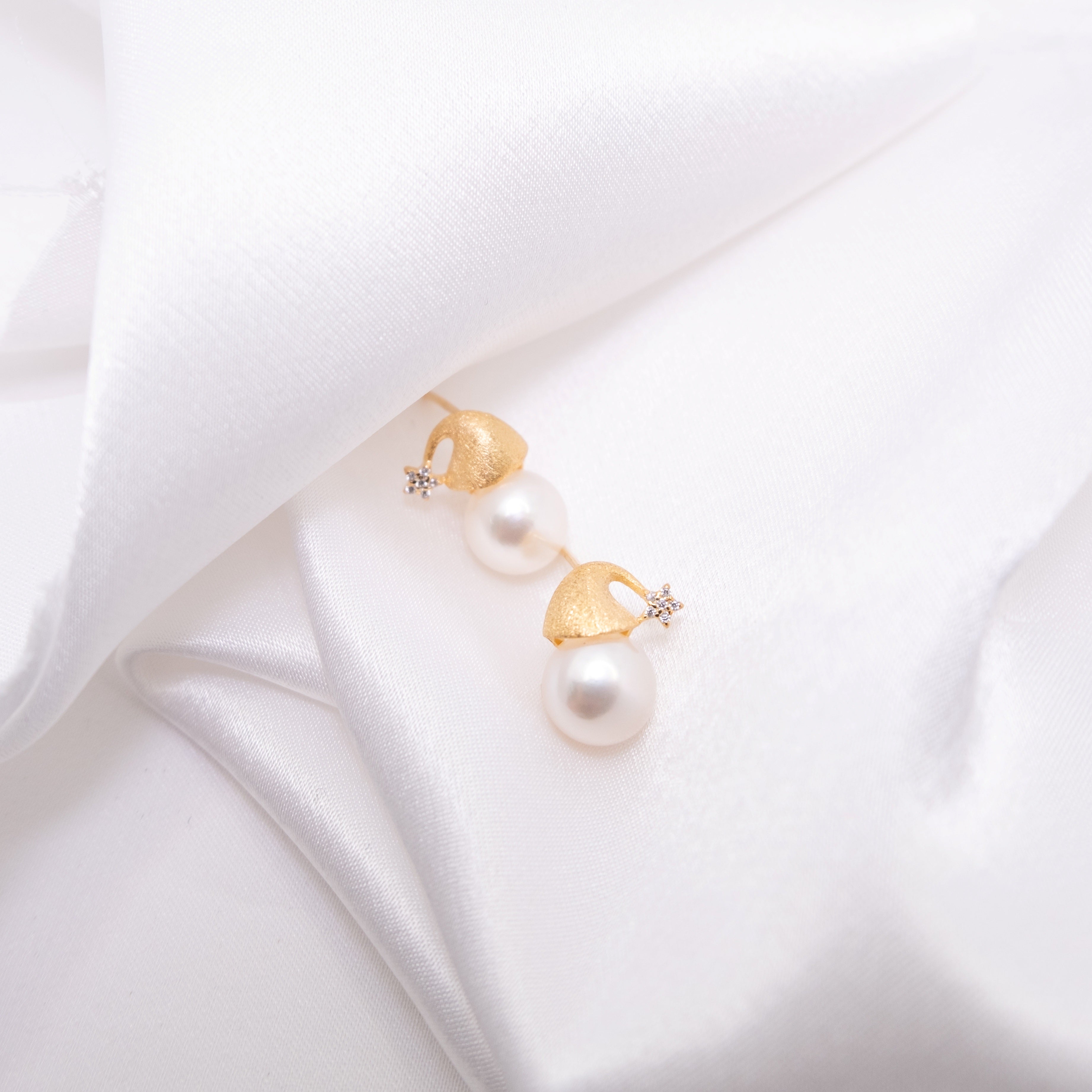 "Florentia" Premium Freshwater Pearl 8mm-8.5mm Earring