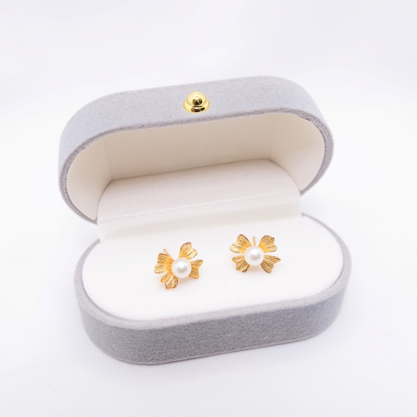 "Floret" Sea Pearl 5mm-5.5mm Earring