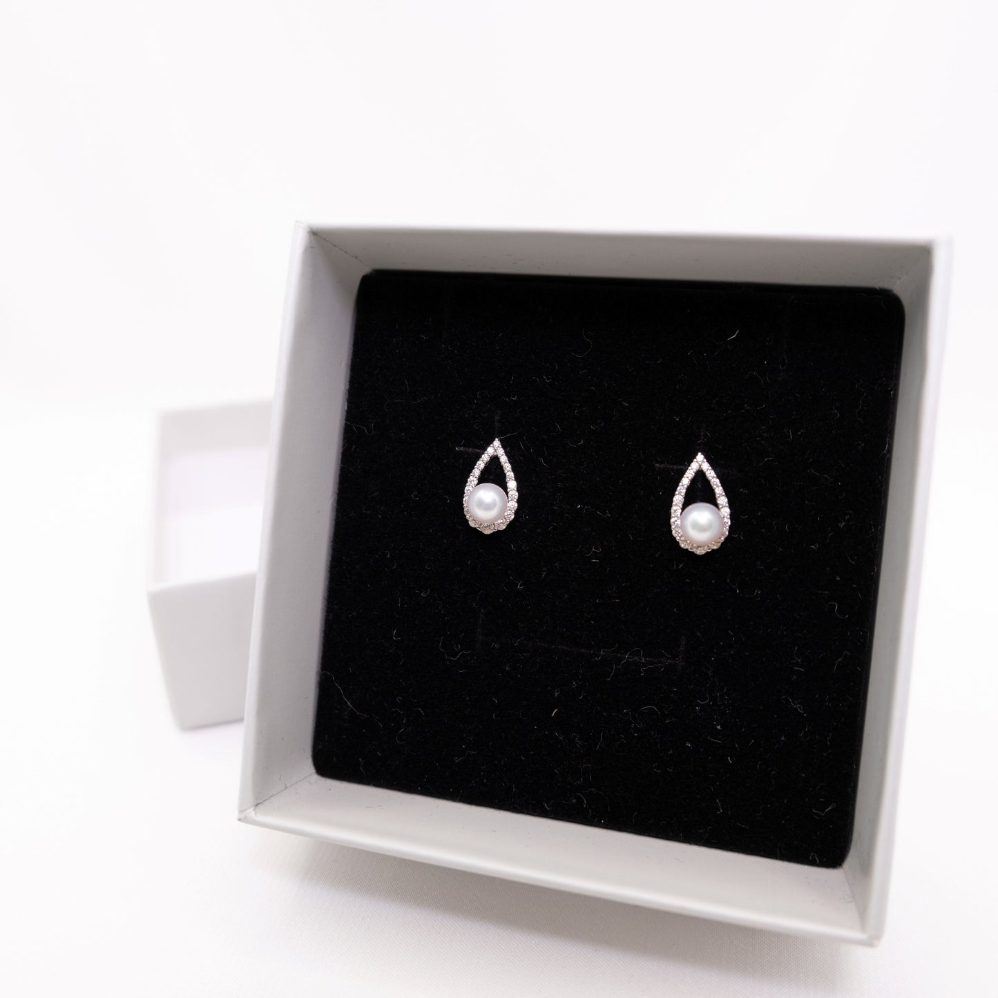 "Phoenix" Premium Sea Pearl Ear Studs 4.5mm - 5mm Earring