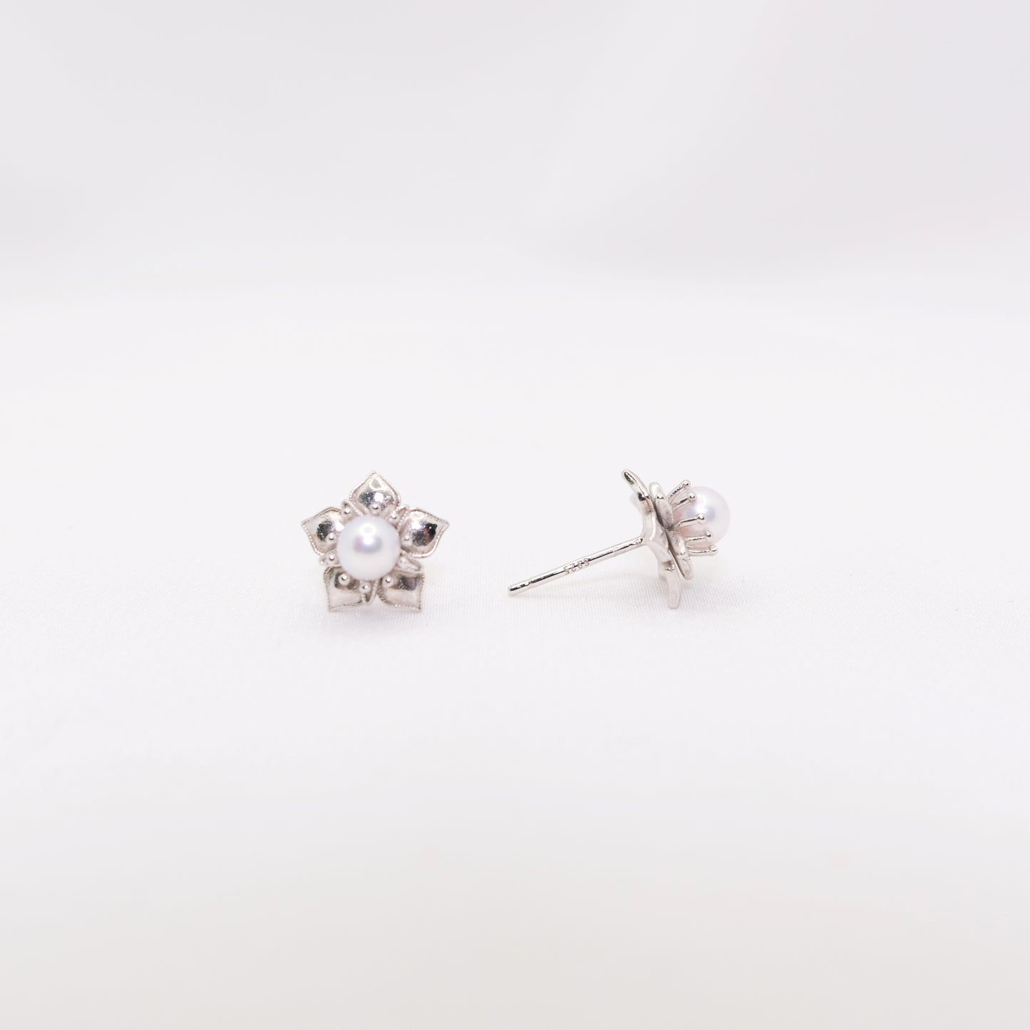 "Lotus Petal" Premium Freshwater Pearl 4.5mm-5mm Earring