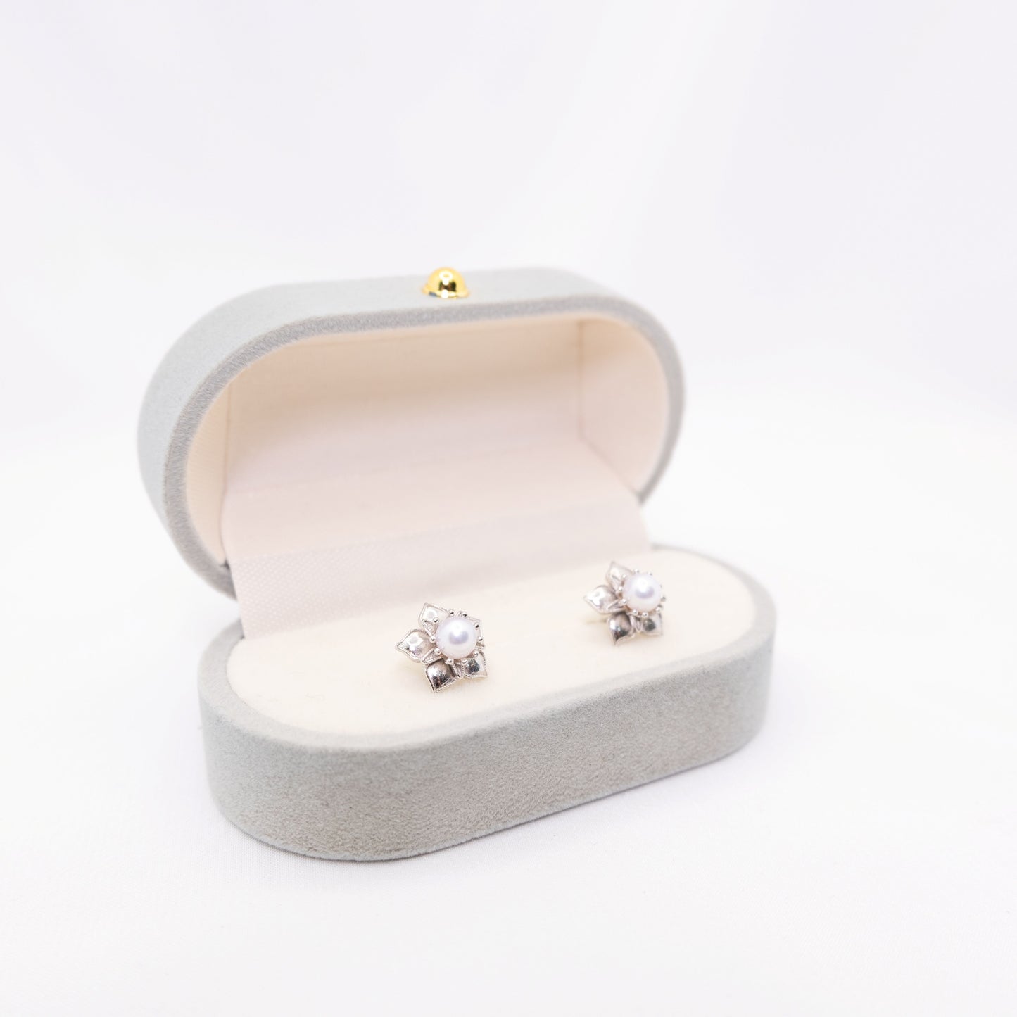 "Lotus Petal" Premium Freshwater Pearl 4.5mm-5mm Earring