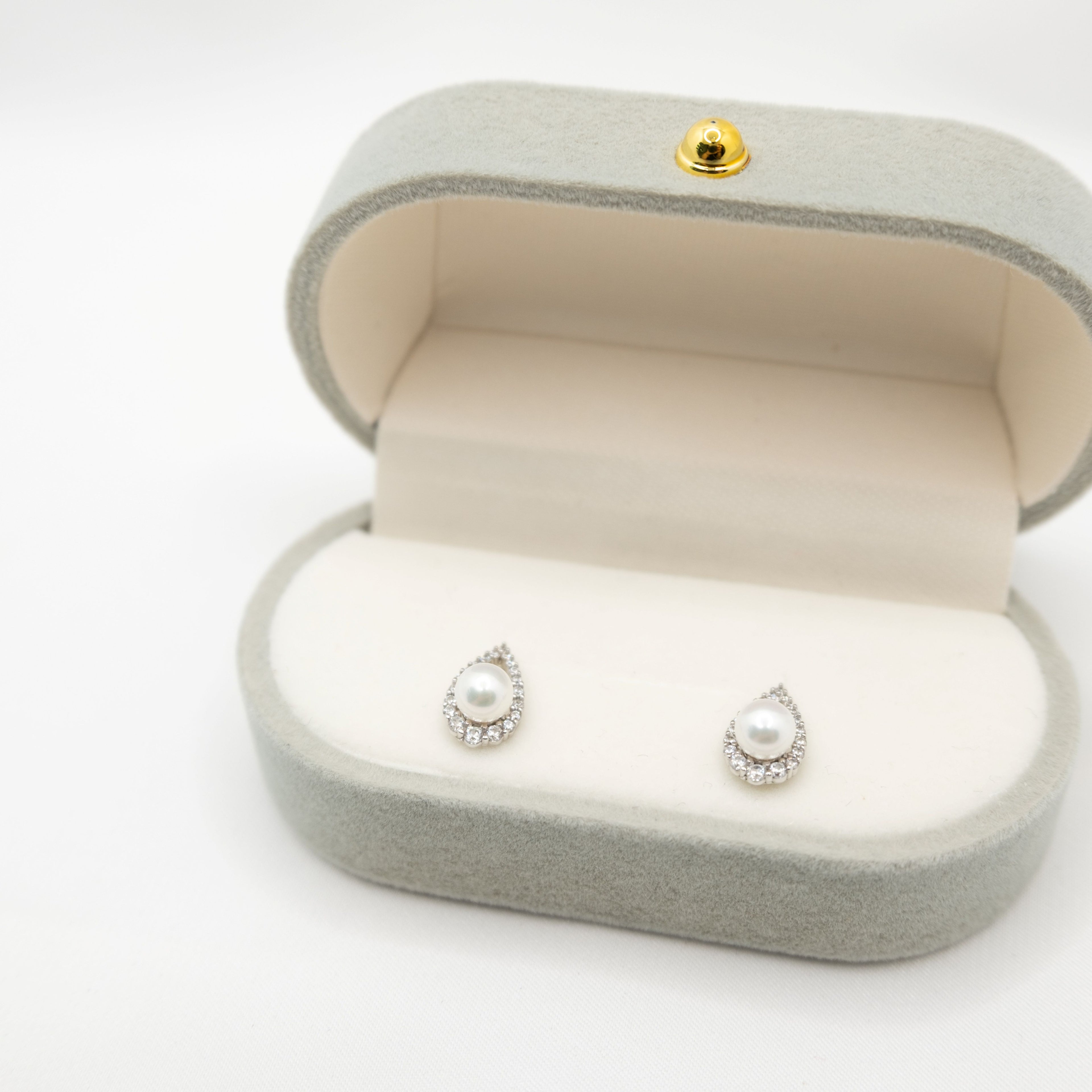 "Phoenix" Premium Sea Pearl Ear Studs 4.5mm - 5mm Earring