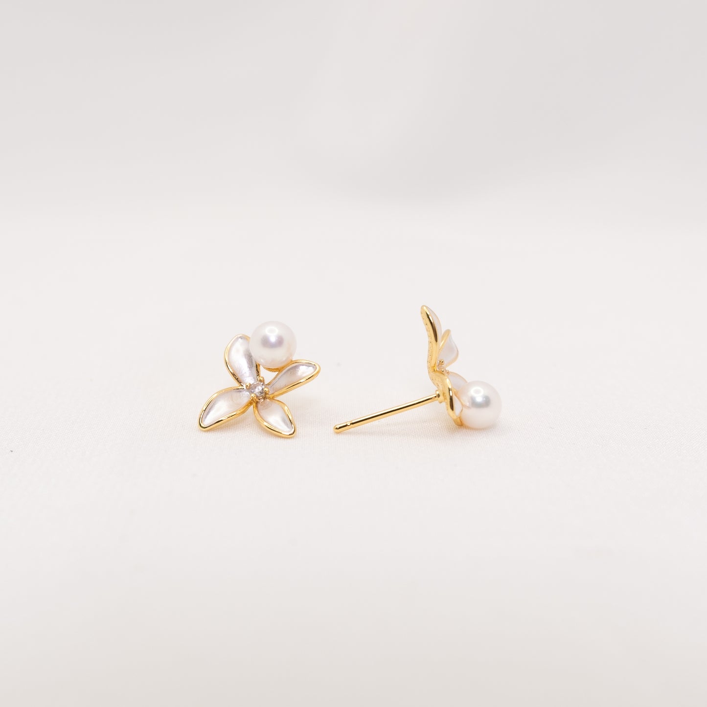 "Bluet" Premium Sea Pearl Ear Studs 5mm-5.5mm Earring
