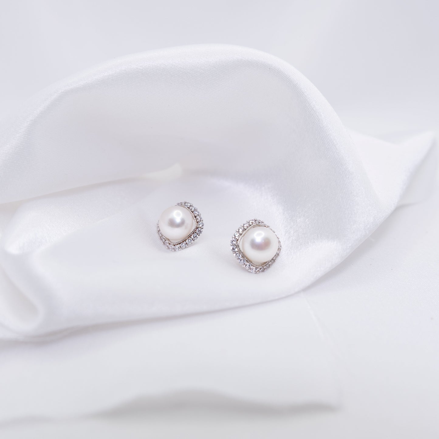 "Atenza" Premium Freshwater Pearl 8mm-8.5mm Earring