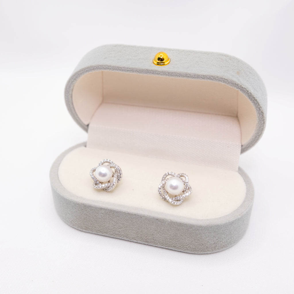 "Violaire" Premium Sea Pearl 5.5mm-6mm Earring
