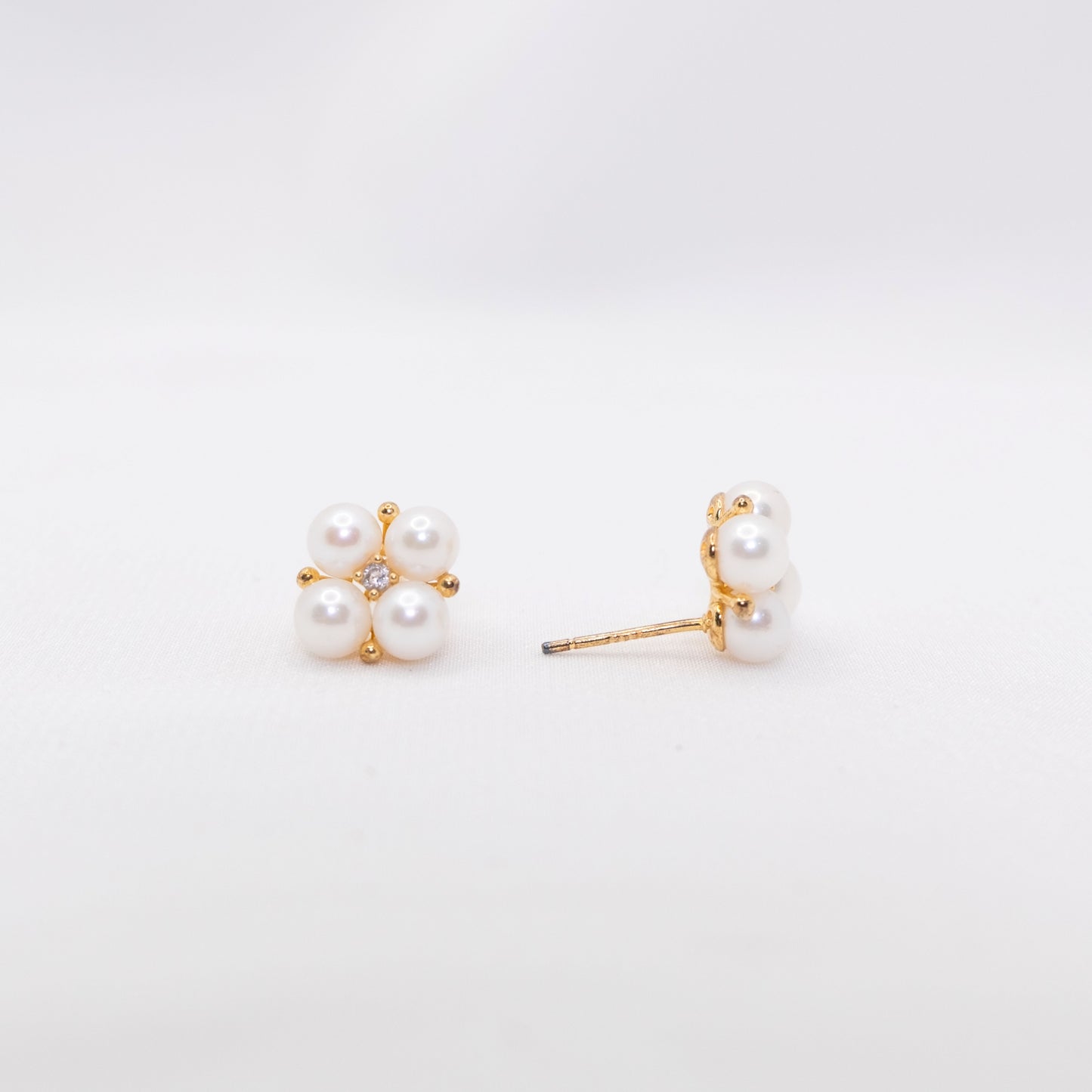 "4 You" Sea Pearl 5mm-5.5mm Earring