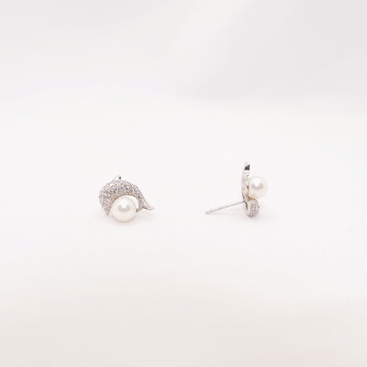 "Dolphine" Sea Pearl 6mm-6.5mm Earring