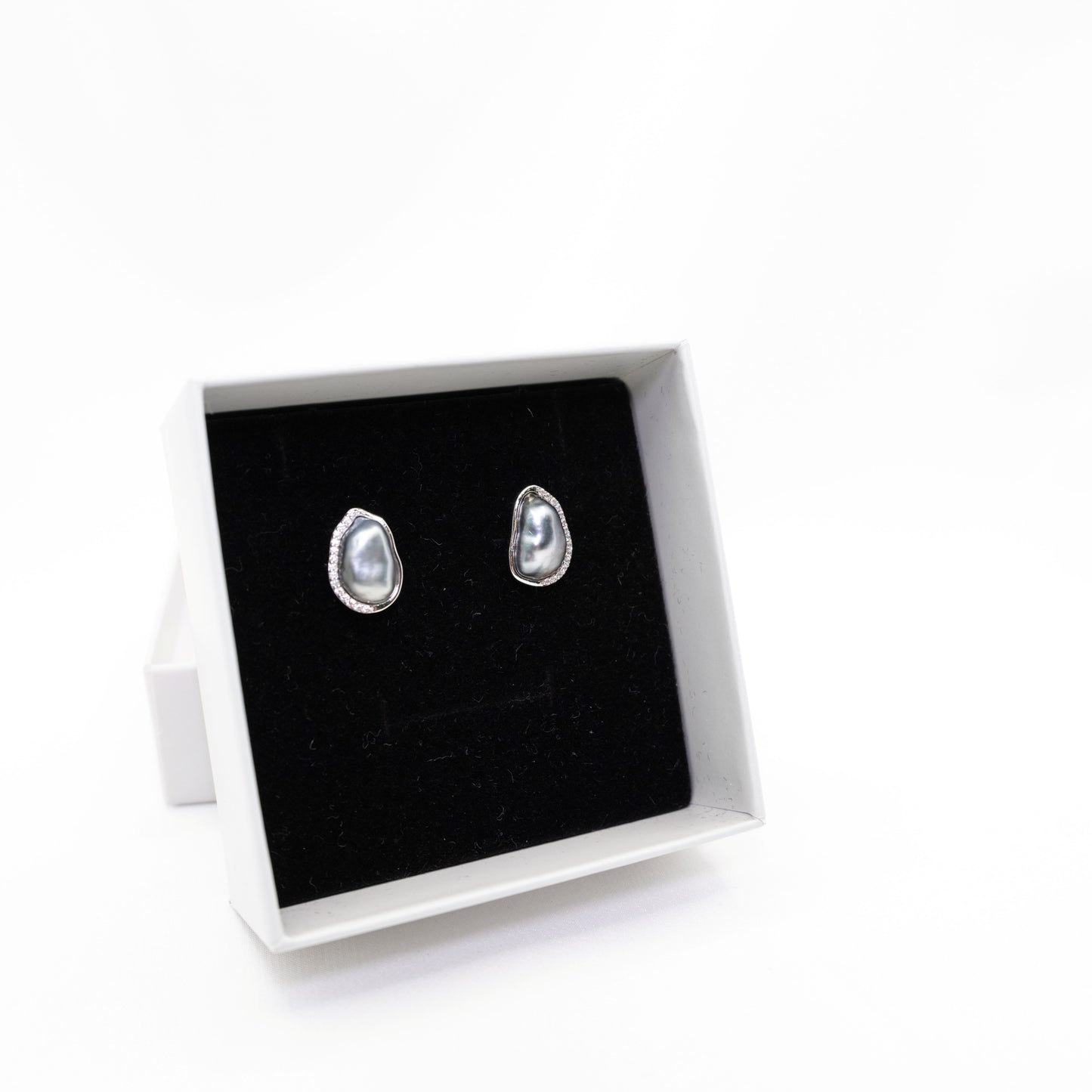 "Diamond Keshi" Premium Freshwater Pearl 10.5mm-11mm Earring