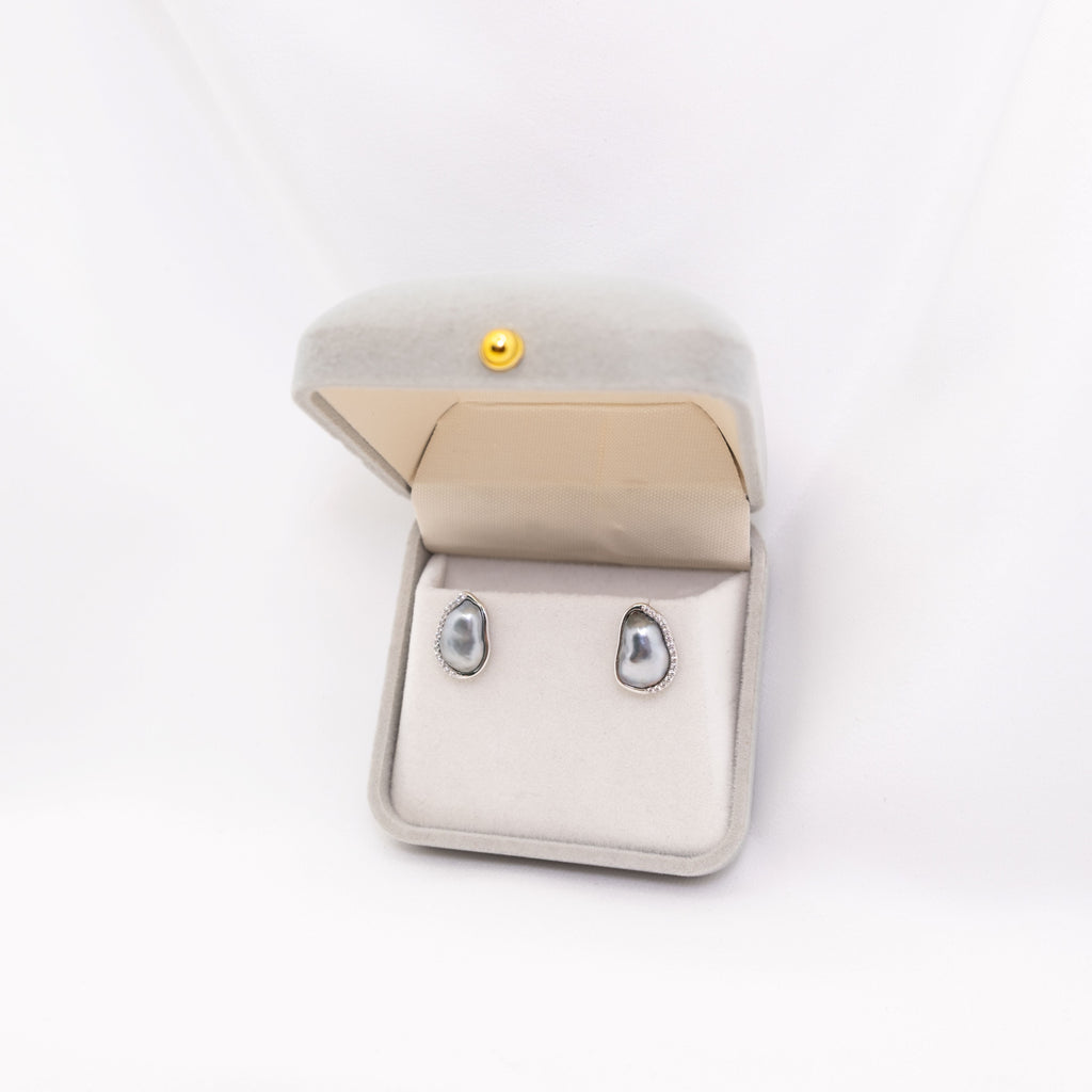 "Diamond Keshi" Premium Freshwater Pearl 10.5mm-11mm Earring
