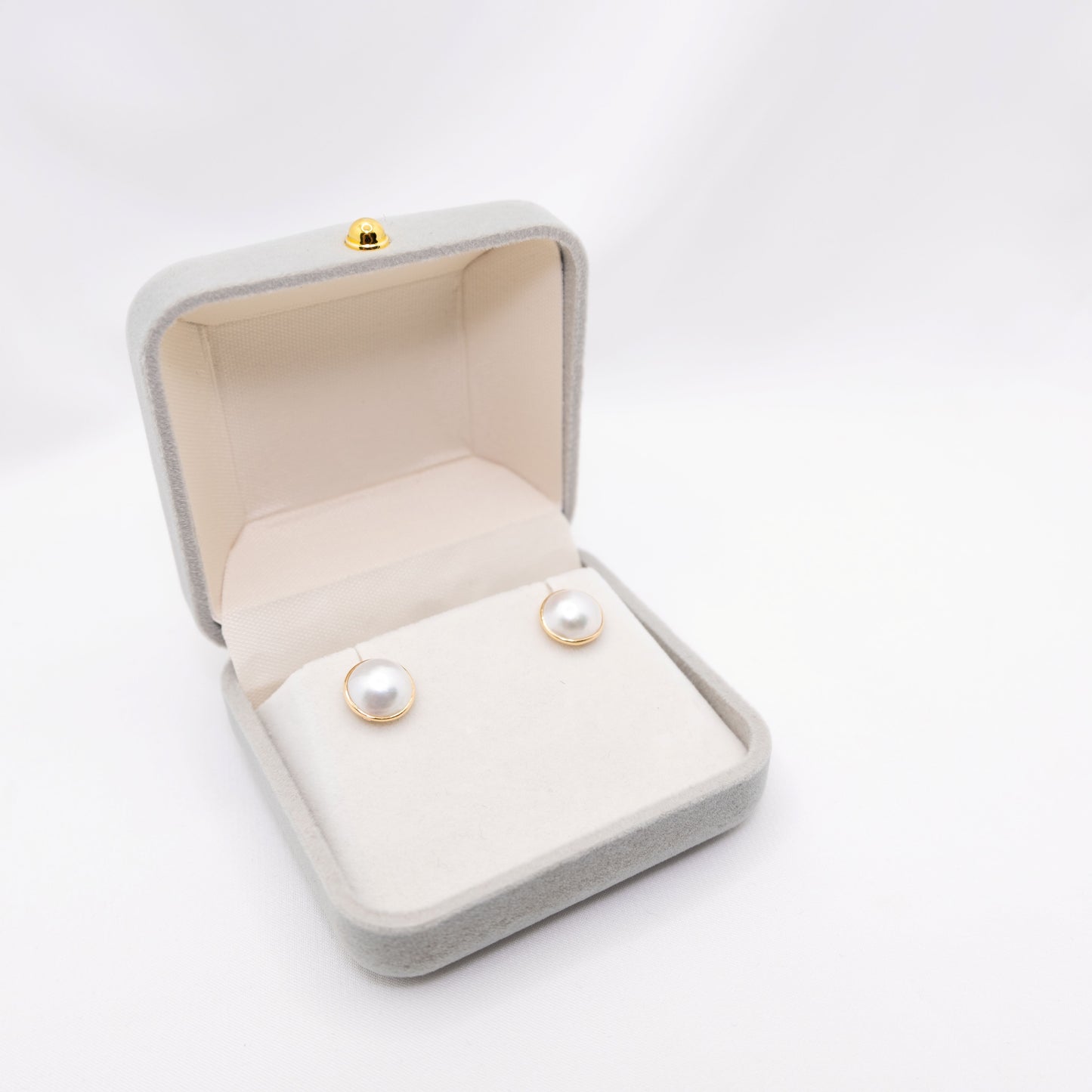 "Grace" Sea Mabe Pearl 9.5mm-10mm Earring