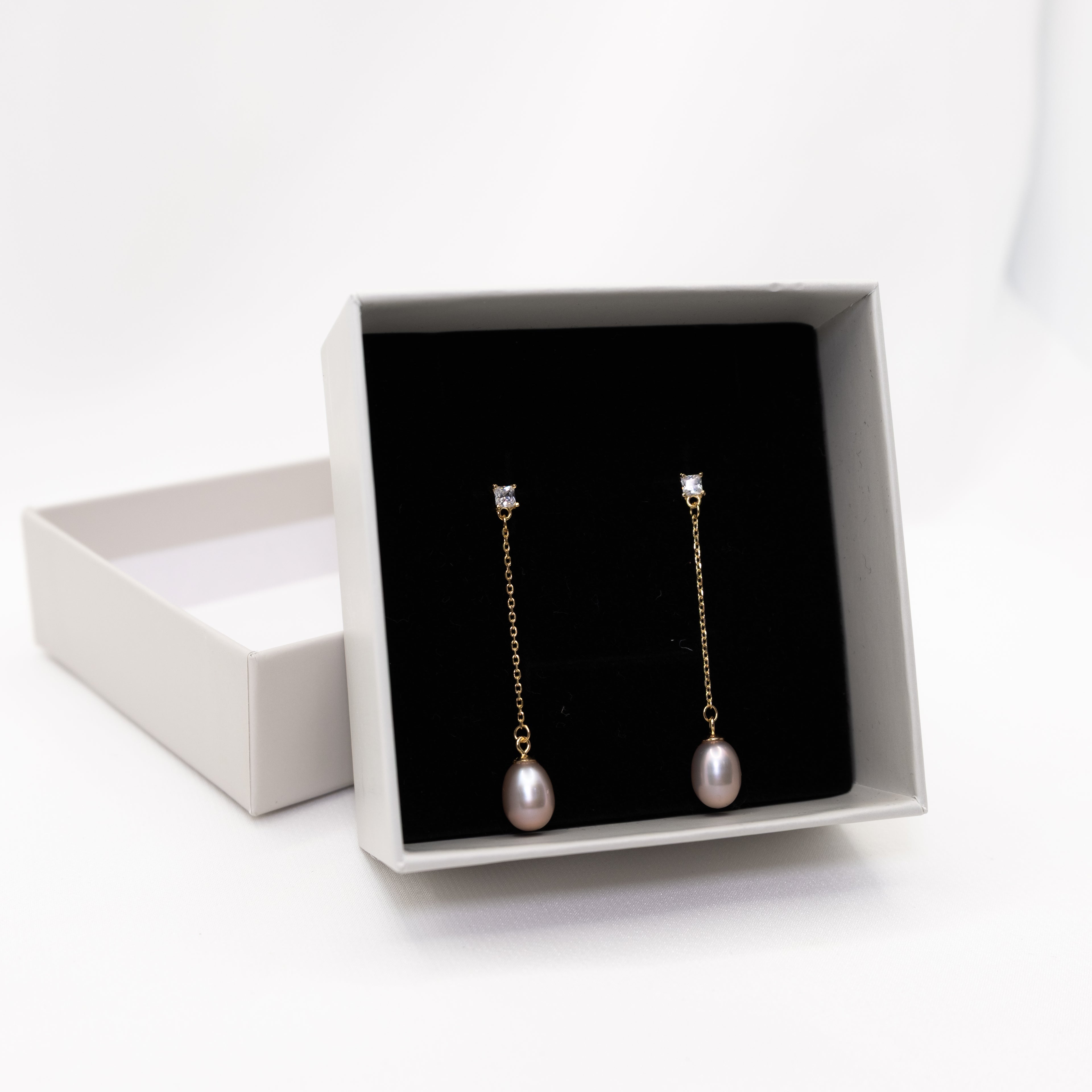 "Dangler" 6A Freshwater Pearl 6.5mm - 7mm Dangling Earring