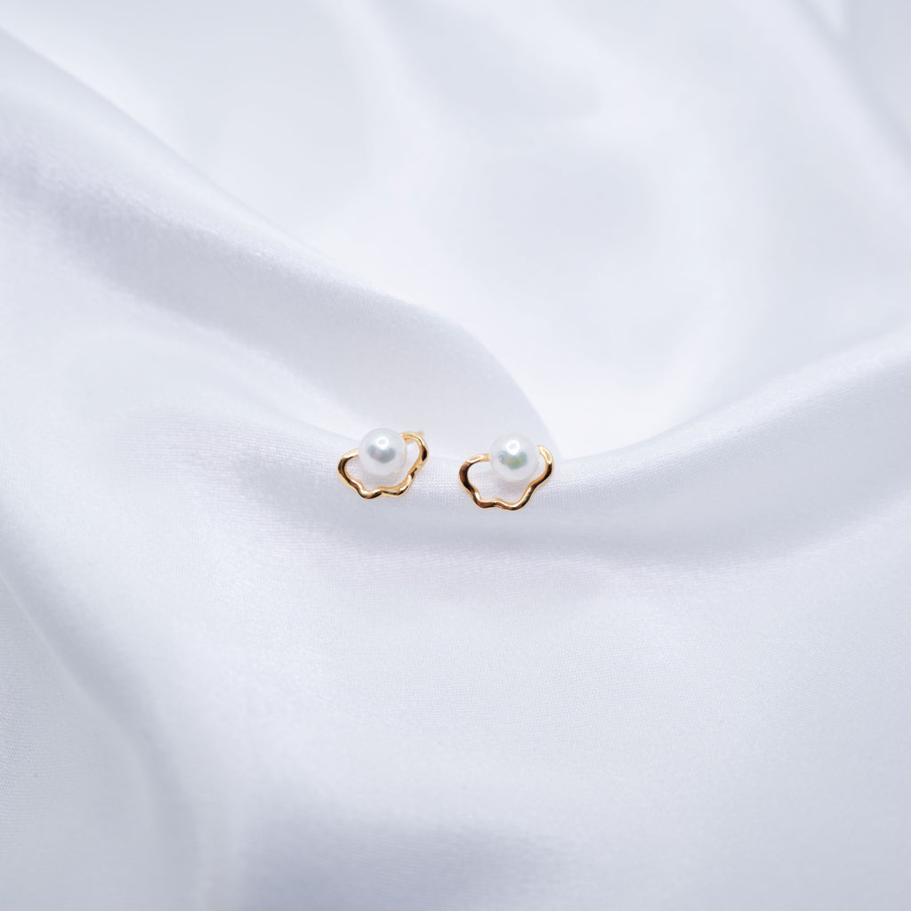 "Cloud 9" Sea Pearl 5mm-5.5mm Earring