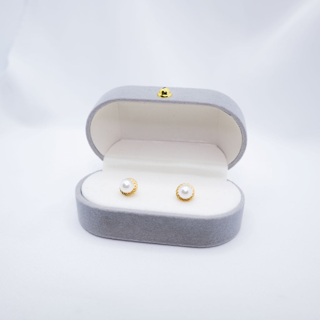 "Circle Of Love" Sea Pearl 5.5mm-6mm Earring