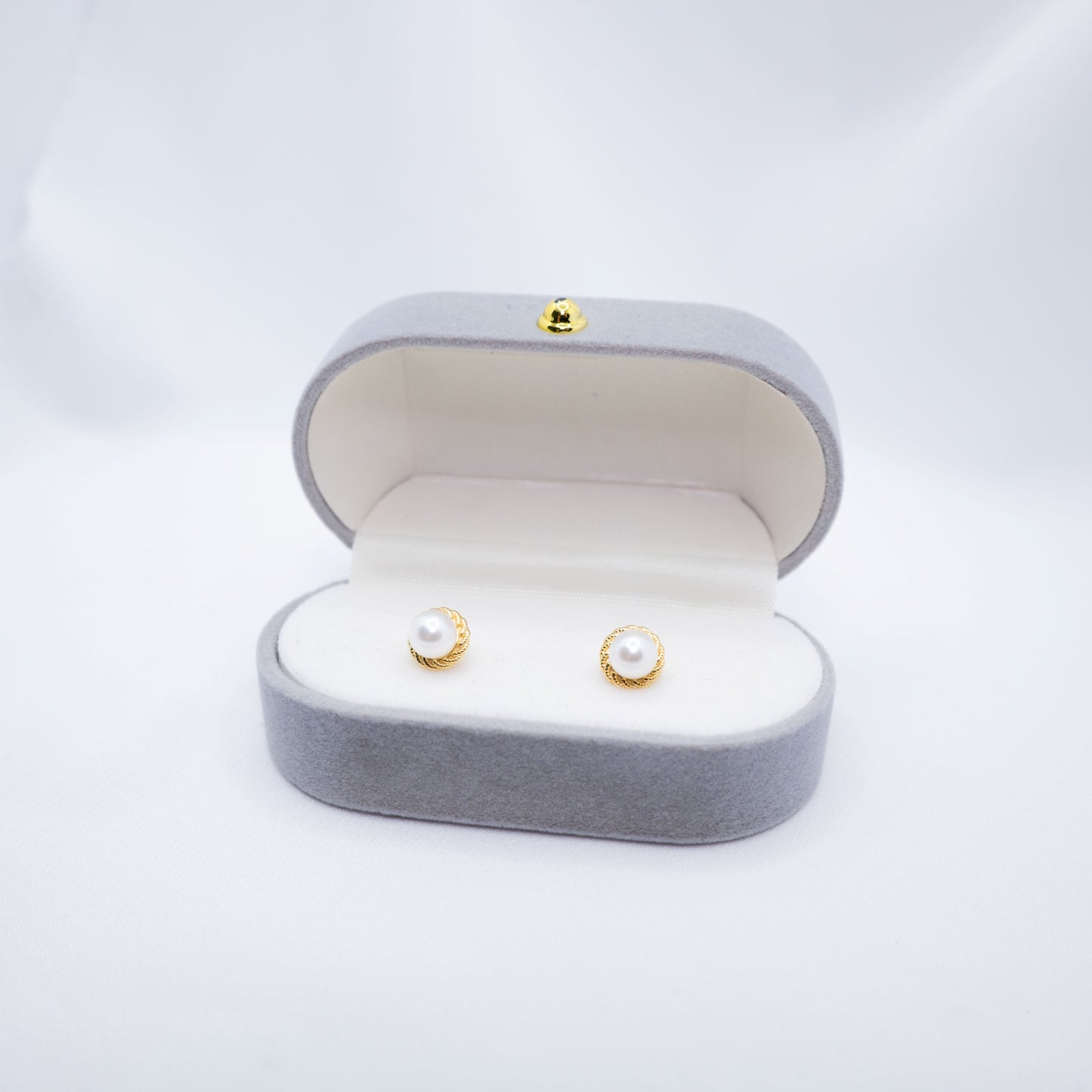 "Circle Of Love" Sea Pearl 5.5mm-6mm Earring