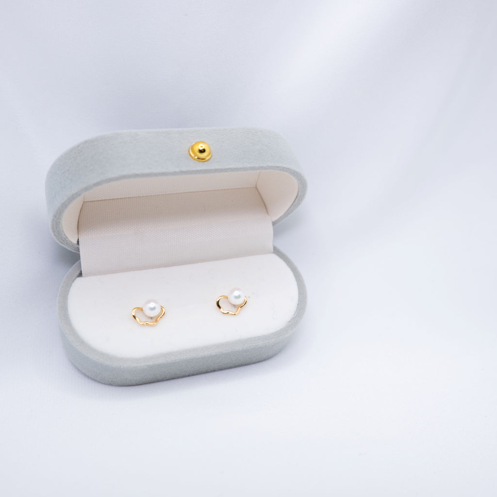 "Cloud 9" Sea Pearl 5mm-5.5mm Earring