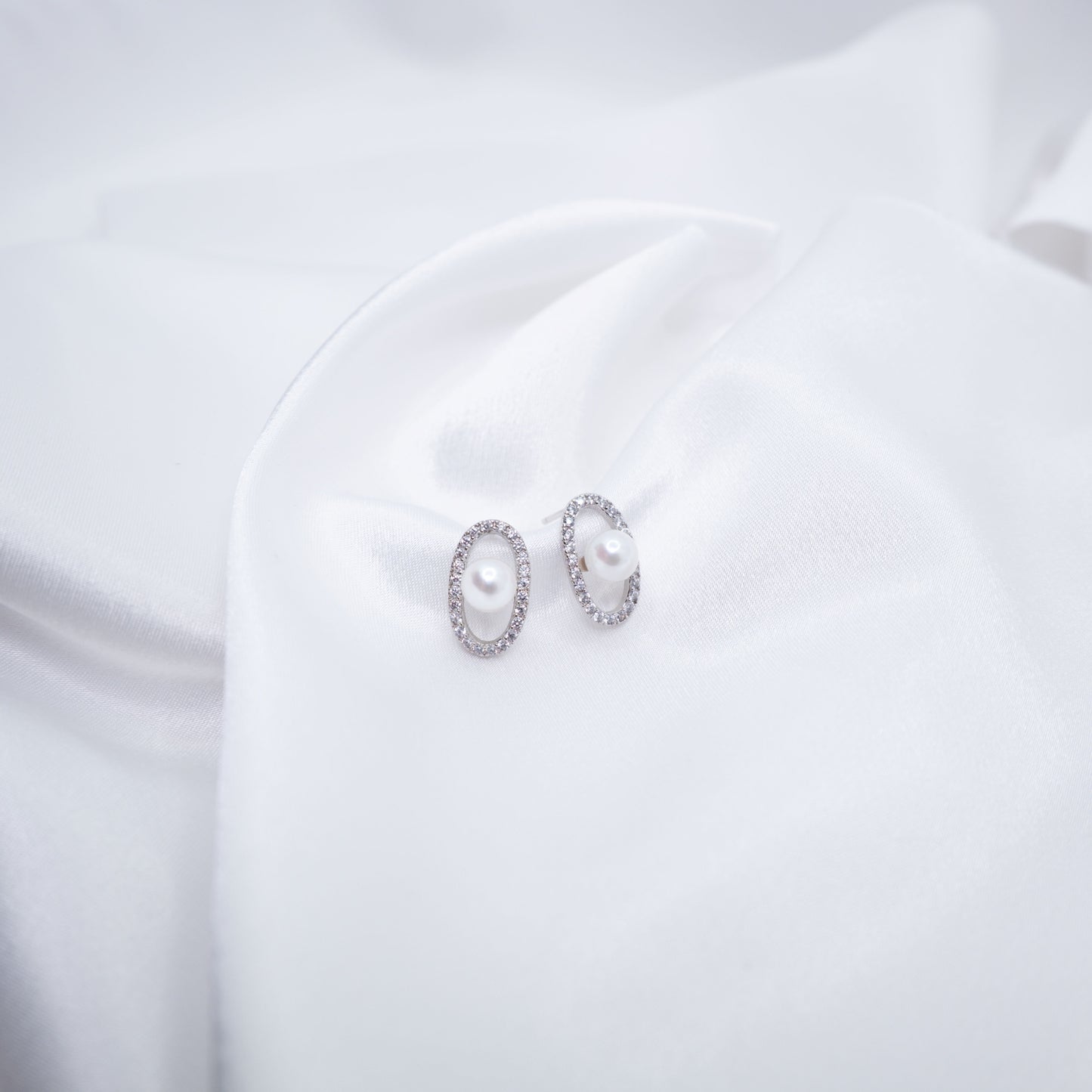 "Sushi" Sea Pearl 6mm-7mm Earring