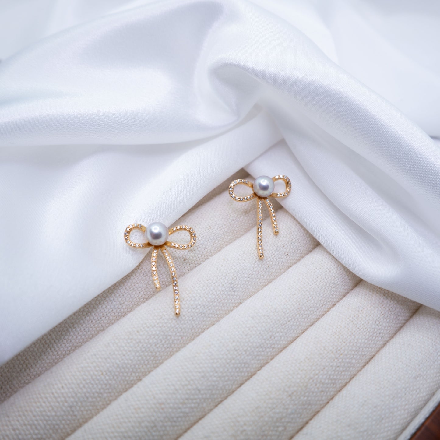 "Beau" Premium Sea Pearl 5.5mm-6mm Earring