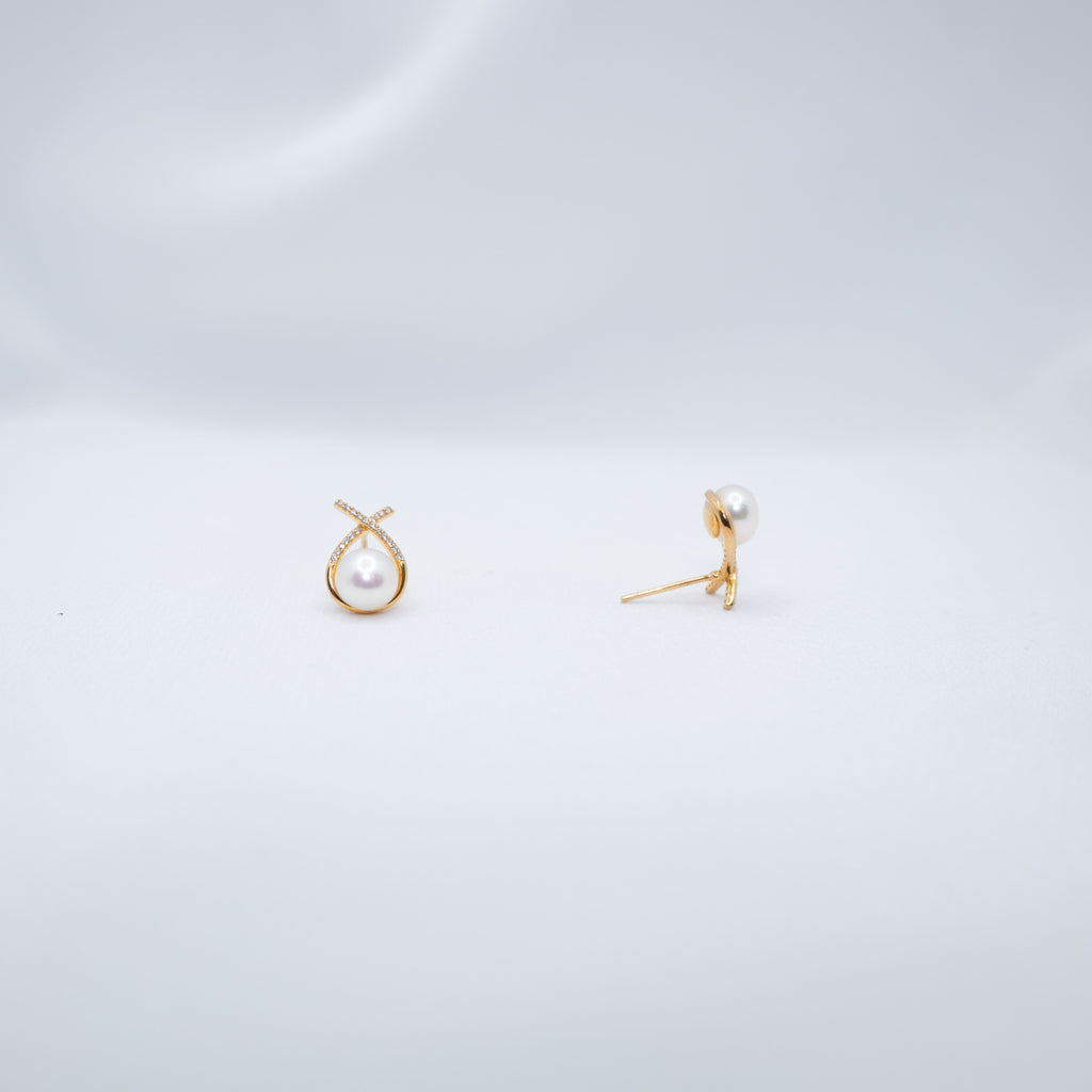 "XOXO" Freshwater Pearl 6.5mm - 7.5mm Earring